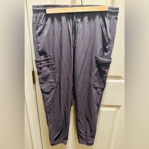 Carhartt Force Women’s Gray Cargo Jogger Scrub Pants